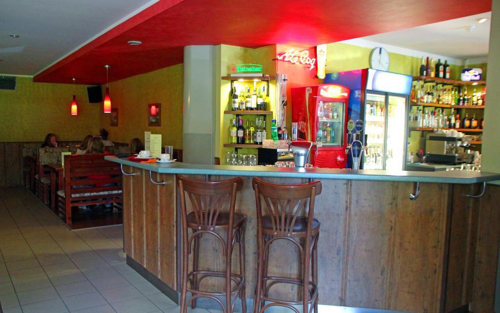 Rivaal Guesthouse-Cafe بولتساما المظهر الخارجي الصورة